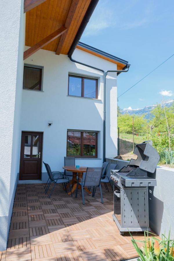 House Hiperbola & Outdoor Activities Apartment Bovec Bagian luar foto