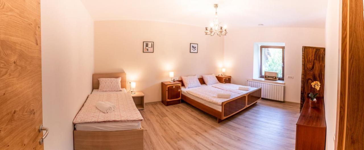 House Hiperbola & Outdoor Activities Apartment Bovec Bagian luar foto