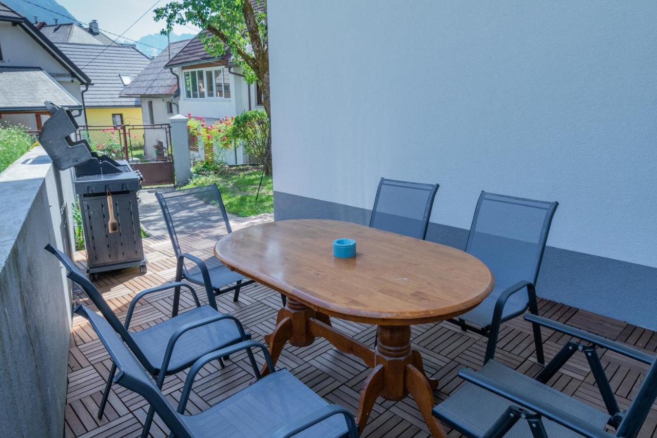 House Hiperbola & Outdoor Activities Apartment Bovec Bagian luar foto